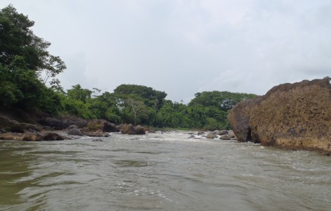 river photo